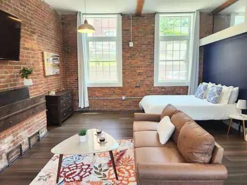 Jennifer'S Historic Downtown Loft Apartment Providence Exterior photo